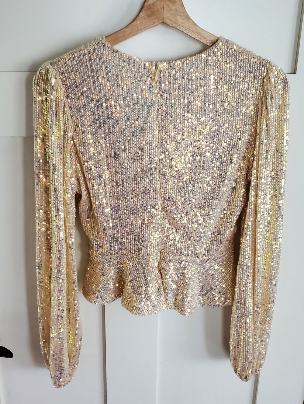 Champagne Gold Sequin V-Neck Peplum Babydoll Y2K Stretch Puff Sleeve Top WomensM - Picture 2 of 13